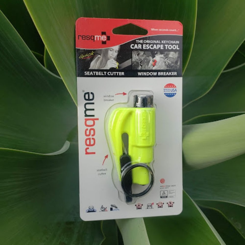 NEW resqme The Original Keychain Car Escape Tool Seat belt cutter + Car window